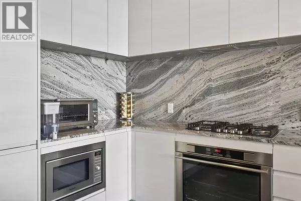 Calgary, AB T2R1B5,2405, 310 12 Avenue SW