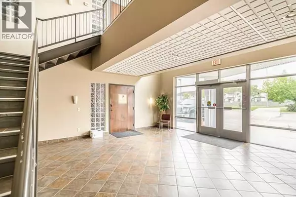 Calgary, AB t2z4c9,102, 10820 24 Street SE