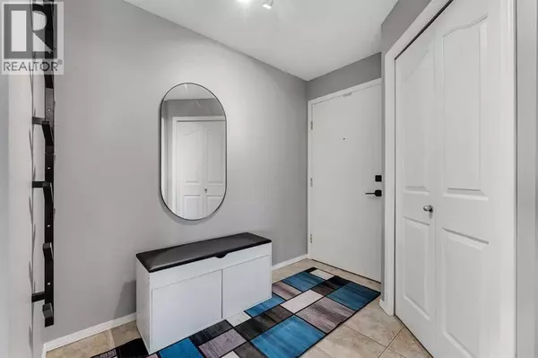 Airdrie, AB T4B3H6,8328, 304 Mackenzie Way SW