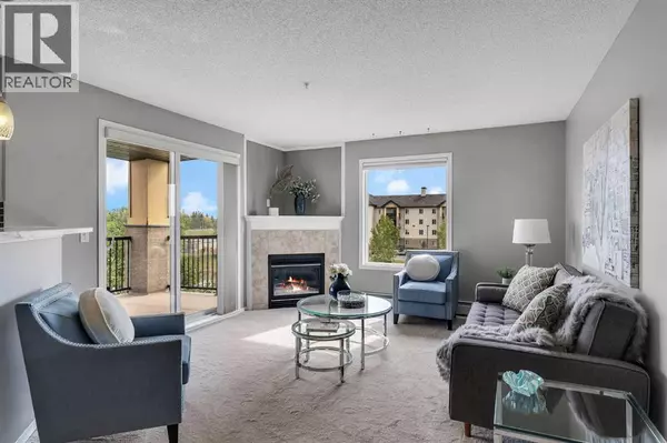 Airdrie, AB T4B3H6,8328, 304 Mackenzie Way SW