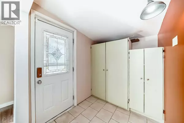 Strathmore, AB T1P1E8,842 Briarwood Road