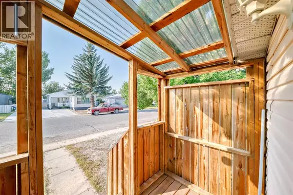 Strathmore, AB T1P1E8,842 Briarwood Road