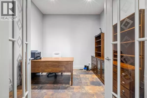 Calgary, AB T2E2A7,627 27 Avenue NE