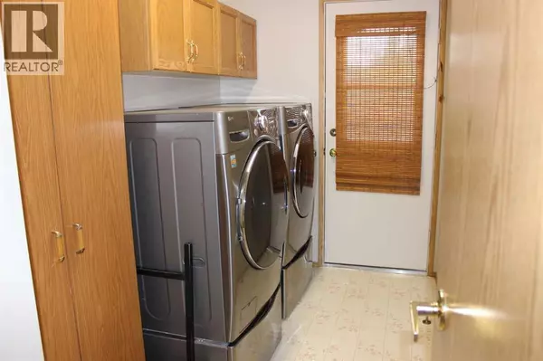 Red Deer, AB T4R2C5,202 Ebert Close