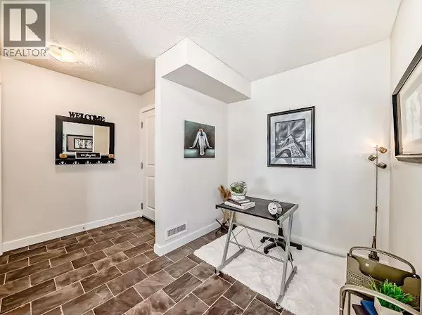 Calgary, AB T2X2B9,2340, 81 Legacy Boulevard SE