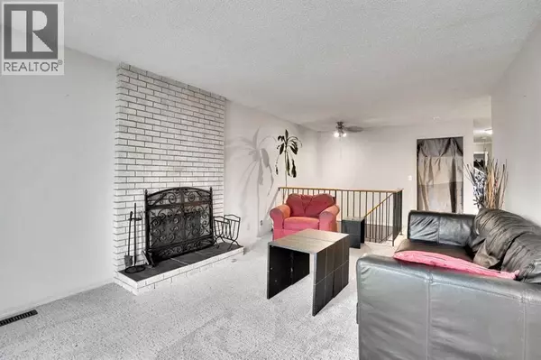 Calgary, AB t3g1s7,7915 Ranchview Drive NW