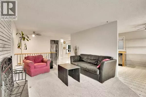 Calgary, AB t3g1s7,7915 Ranchview Drive NW