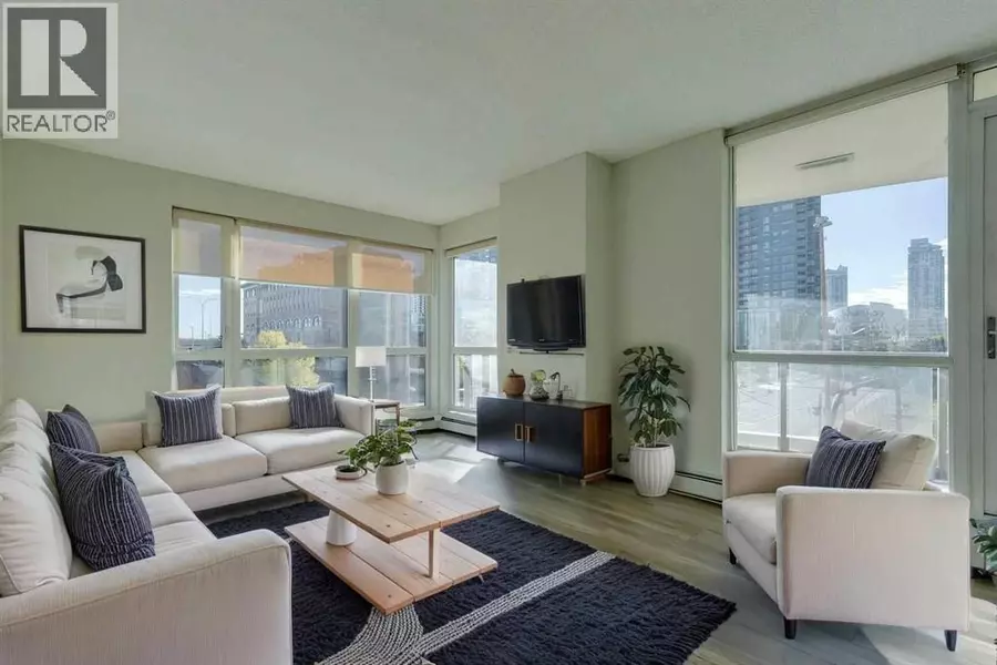 204, 3 325 Street SE, Calgary, AB T2G0T9