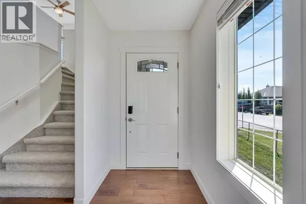 Okotoks, AB T1S1W6,201 Crystalridge Rise