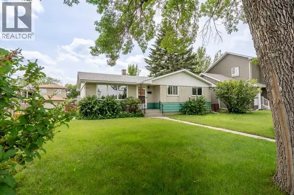 Calgary, AB T2K0B2,1015 32 Avenue NW