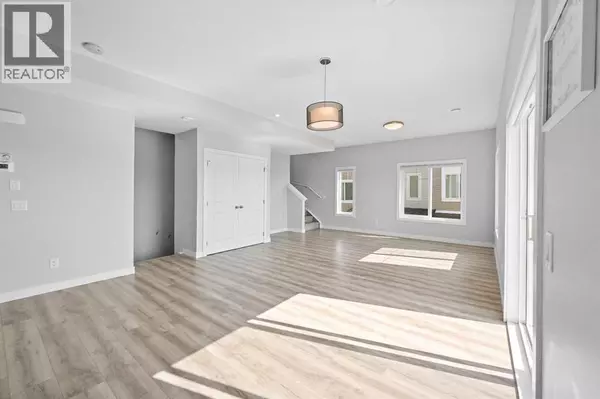 Airdrie, AB T4B4L3,384 Canals Crossing SW