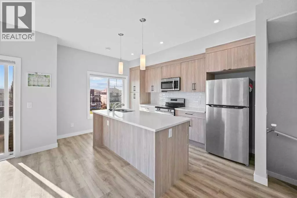 Airdrie, AB T4B4L3,384 Canals Crossing SW