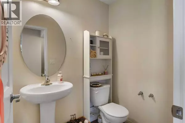 Airdrie, AB T4B4G4,337 Windford Green SW