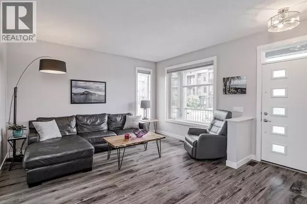 Calgary, AB T3M2V8,305 Seton Circle SE