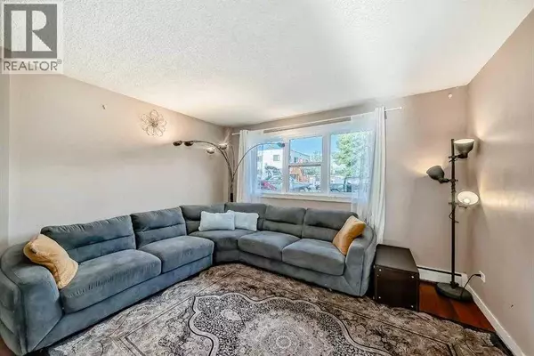 Calgary, AB T2T4A4,1, 3511 15 Street SW