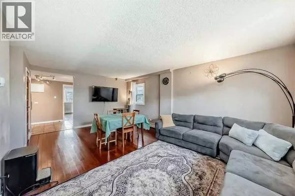 Calgary, AB T2T4A4,1, 3511 15 Street SW