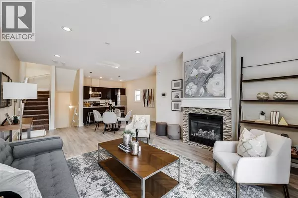 2, 2008 12 Avenue SW, Calgary, AB T3C0S1