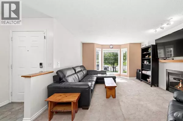 Calgary, AB T3A5H2,10884 Hidden Valley Drive NW