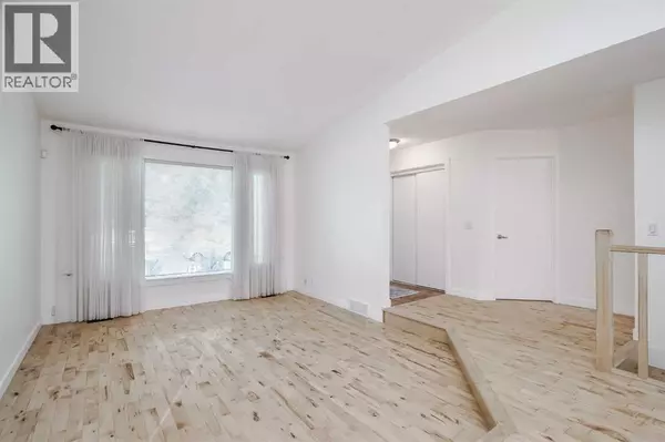 Calgary, AB T3K1H8,128 Bermuda Drive NW