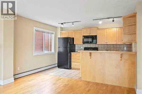 Calgary, AB T2T0L5,204, 920 Royal Avenue SW