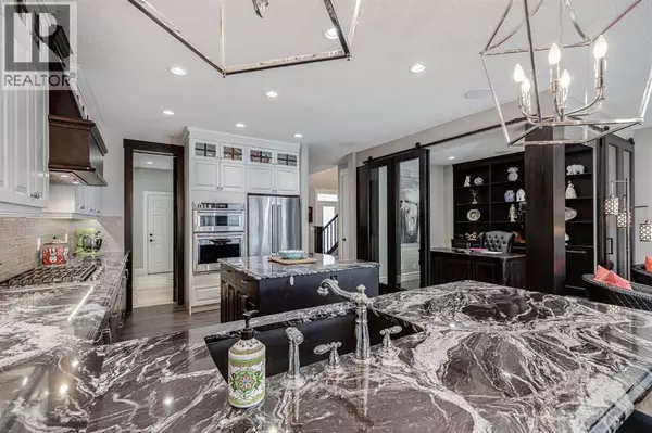 278 Legacy View SE, Calgary, AB T2X2G2