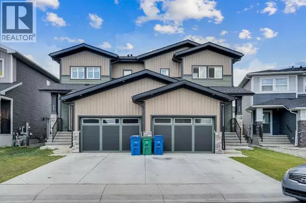 28 Midtown Close SW, Airdrie, AB T4B5G9
