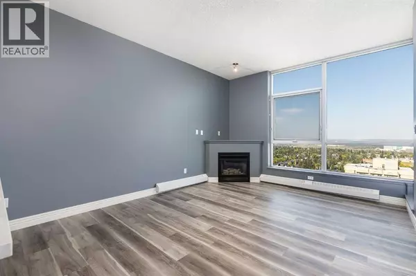 Calgary, AB T3C3X5,2001, 55 Spruce Place SW