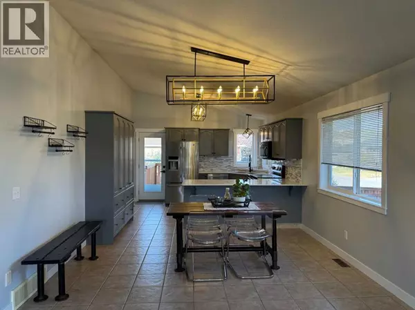 Sundre, AB T0M1X0,1112 2 Street NE