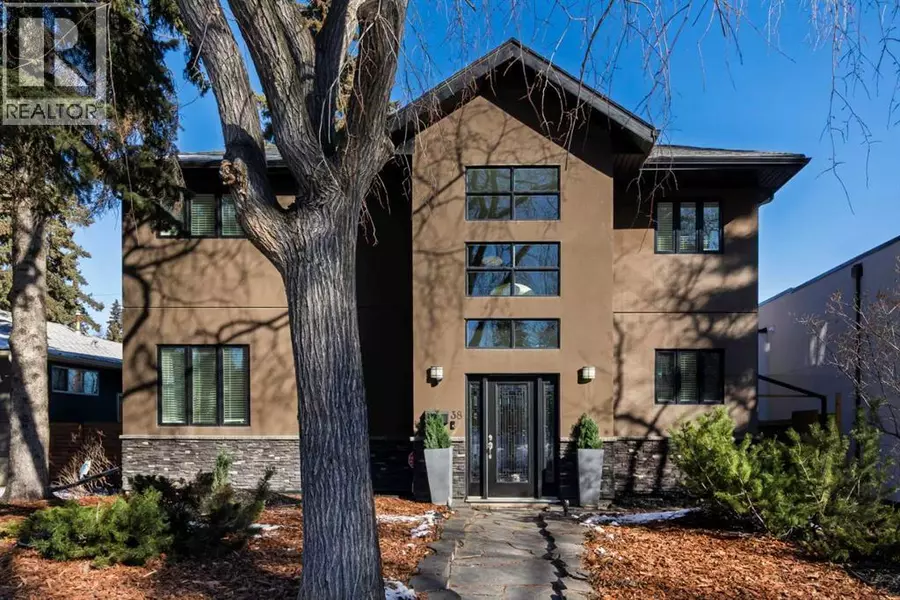 38 Lissington Drive SW, Calgary, AB T3E5E1