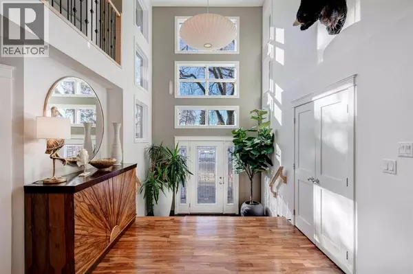 Calgary, AB T3E5E1,38 Lissington Drive SW