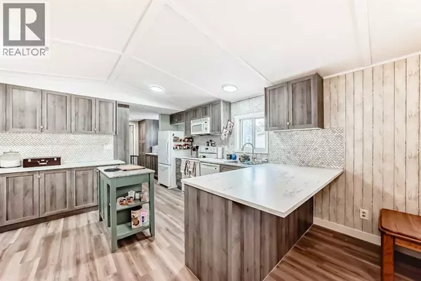 Calgary, AB T1Y6K5,17 Burroughs Place NE