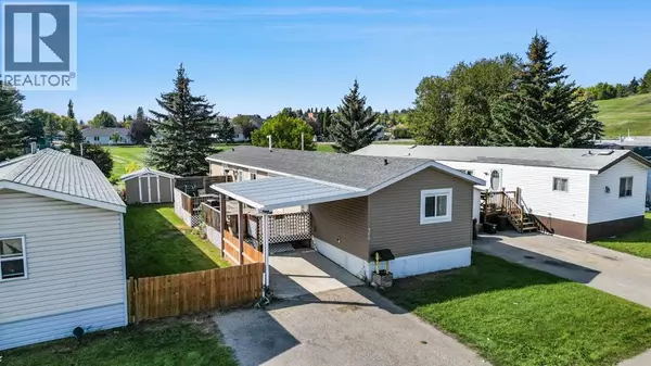305 Stanley Avenue, Okotoks, AB T1S1M5