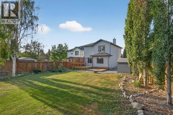 Calgary, AB T2Z2V3,47 Mt Apex Crescent SE