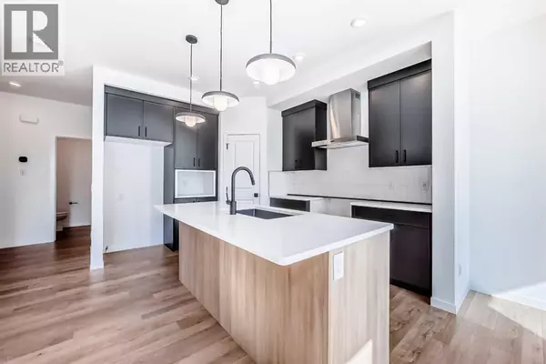 Calgary, AB T2X5N9,46 Walgrove Bay SE