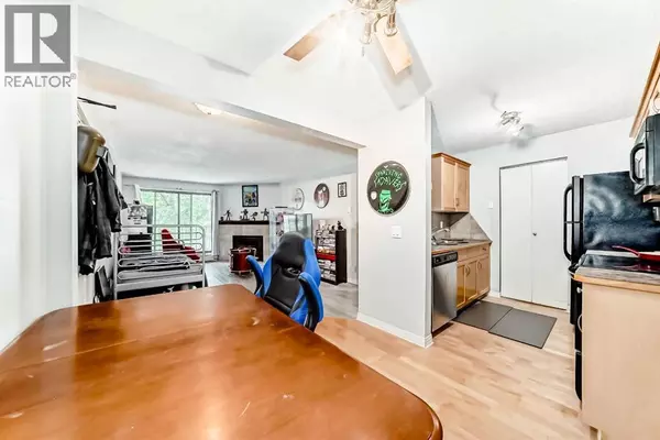 Calgary, AB T2J5P6,4305, 13045 6 Street SW