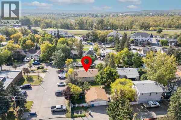 Okotoks, AB T1S1J6,78 Mcrae Street