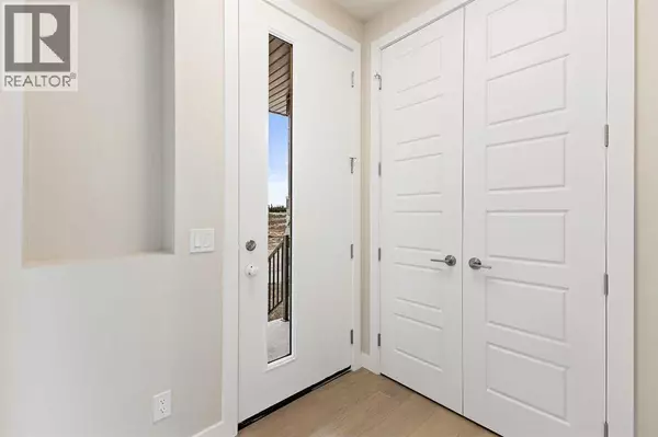 283 Waterford Heights, Chestermere, AB T1X3B6