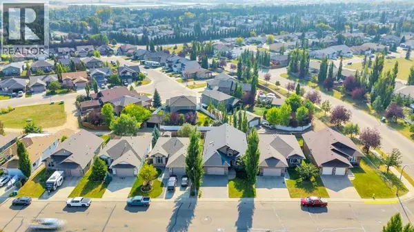 Lacombe, AB T4L0A4,5 Ebony Street