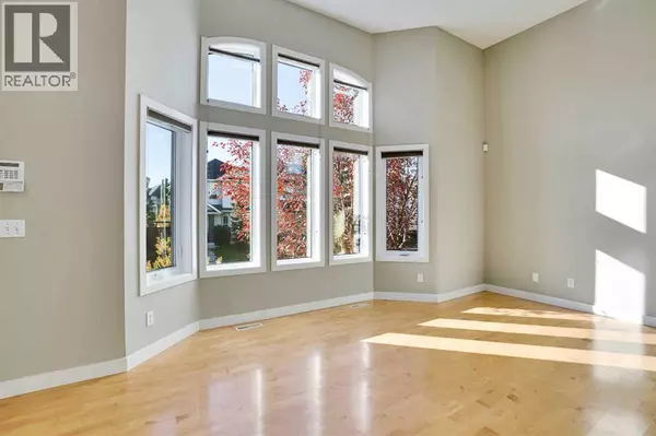 Calgary, AB T3G4J3,307 Arbour Grove Close NW