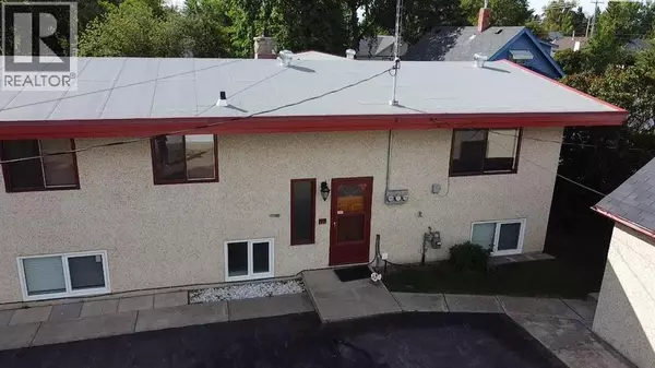 Vulcan, AB T0L2B0,220 3 Street S