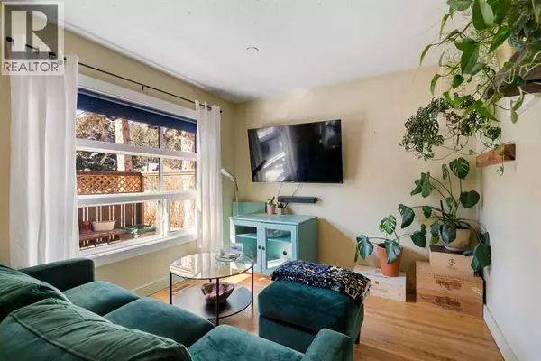 Calgary, AB T3B1L7,8012 33 Avenue NW