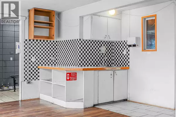 Grande Prairie, AB T8V0Y2,10136 101 Avenue