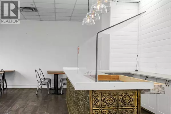 Grande Prairie, AB T8V8J4,103, 10635 West Side Drive