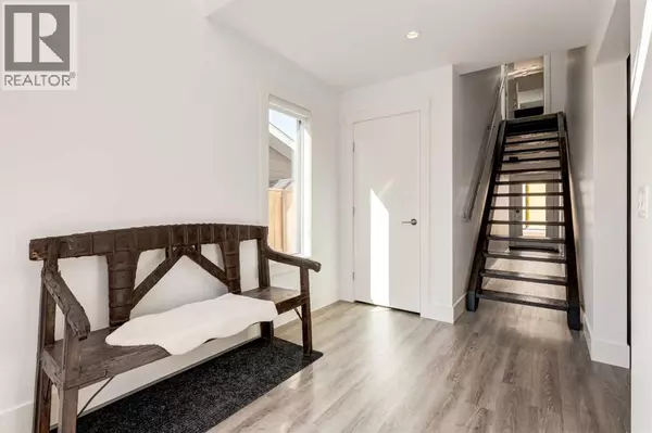 Calgary, AB T2K2A2,27 Hendon Place NW