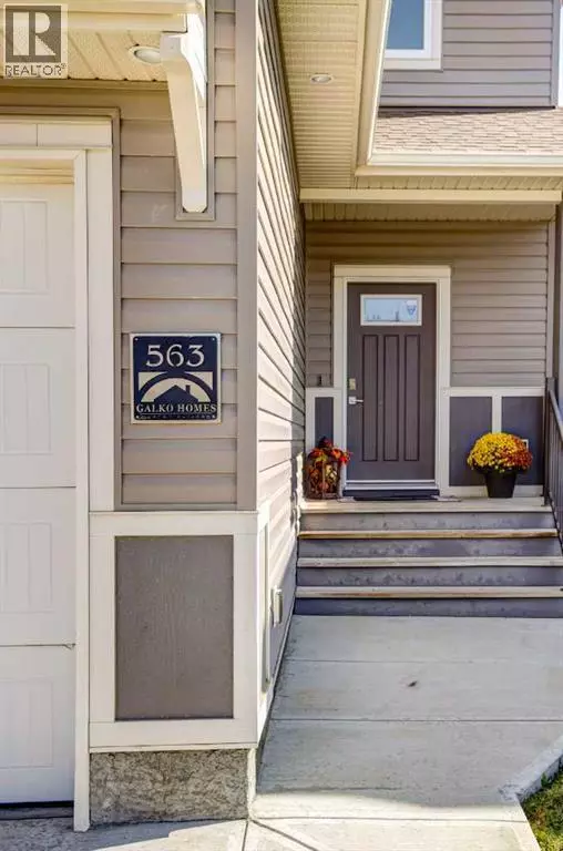 Lethbridge, AB T1J5M1,563 Moonlight Lane  W
