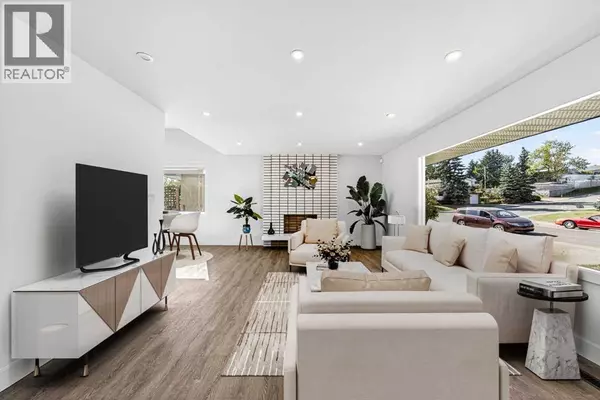 4828 Nelson Road NW, Calgary, AB T2K2L9