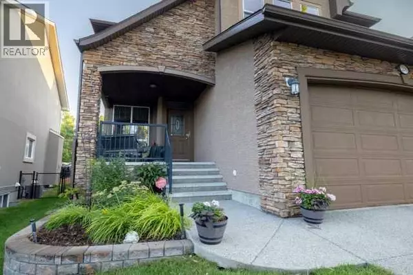 Calgary, AB T3B5Z6,28 Crestmont Way SW