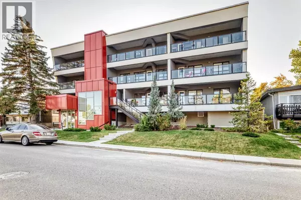 102, 1629 38 Street SW, Calgary, AB T3C1T8