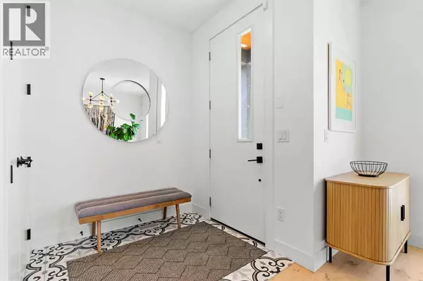 Calgary, AB T3B0V3,4834 20 Avenue NW