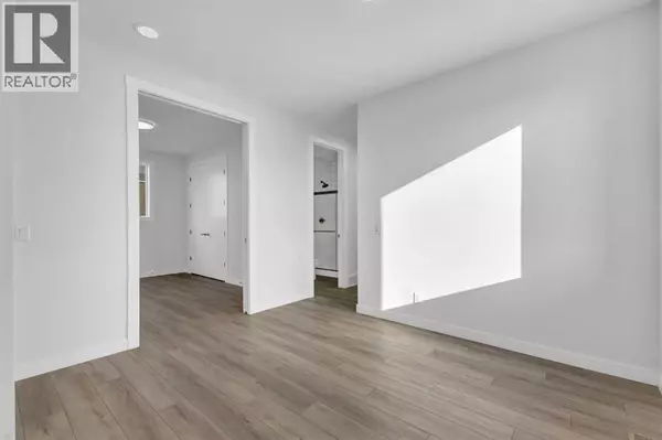 Calgary, AB T3N1B9,100 Corner Glen Manor NE
